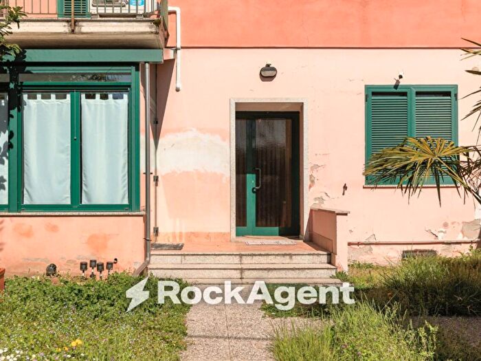 Appartamento bilocale in affitto in Via Olgetta, Villaggio Ambrosiano, Segrate
