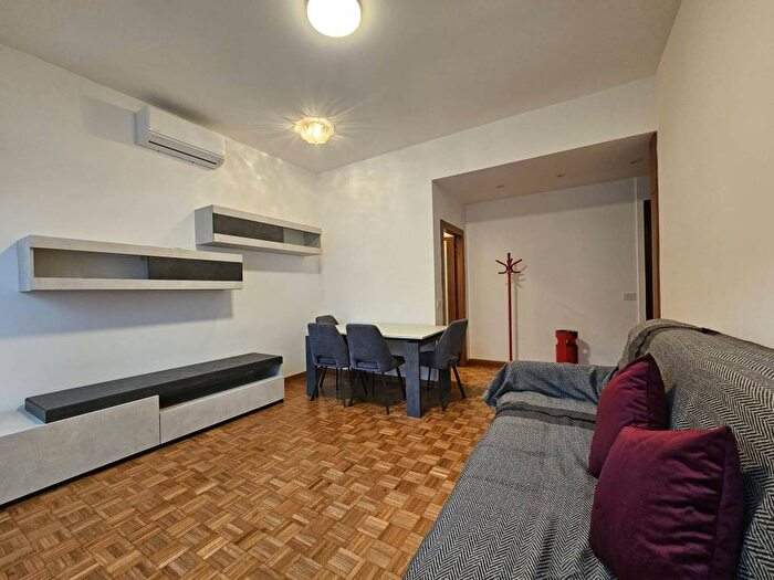 Appartamento bilocale in affitto in Via Leone Leoni, Borghi, Como