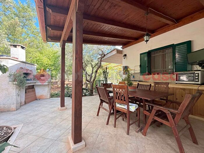 Casa trilocale in vendita in Contrada Macchia di Monte, Monopoli