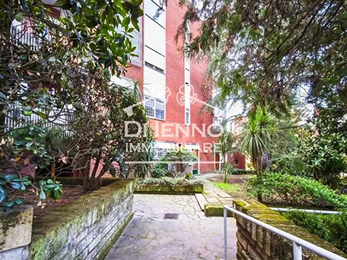 Appartamento quadrilocale in vendita in Roma