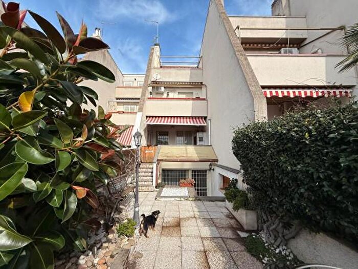 Appartamento quadrilocale in vendita in Via Pienza, Santa Marinella