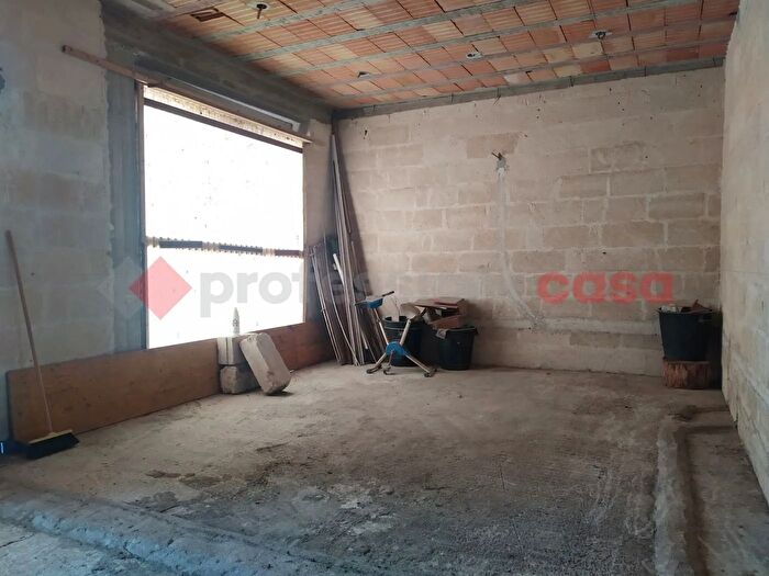 Appartamento trilocale in vendita in Via Sac Leonardo Tarentini, Manduria