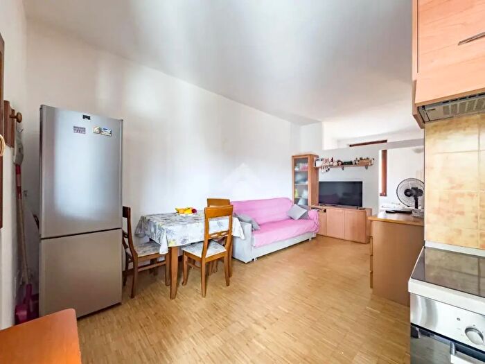 Appartamento bilocale in vendita in Via Don Carlo Colnaghi, Lissone