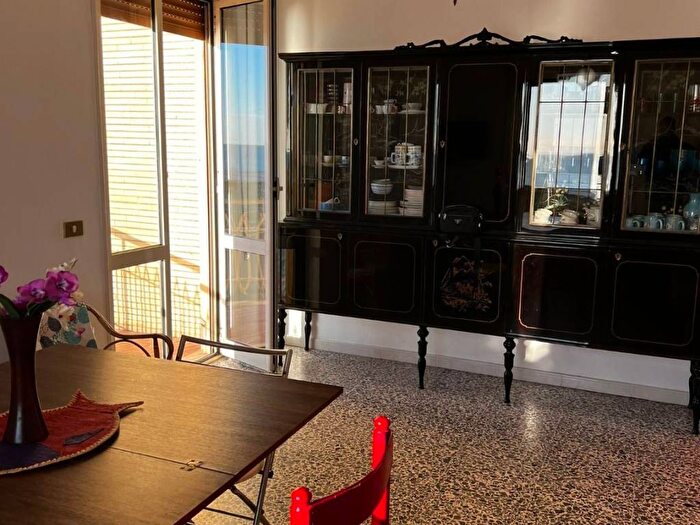 Appartamento quadrilocale in affitto in Via John Fitzgerald Kennedy, Centro, Ladispoli