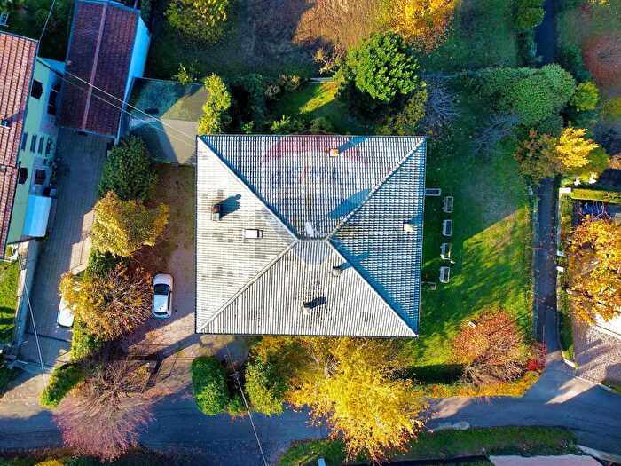 Casa con 10 locali in vendita in Casalgrande