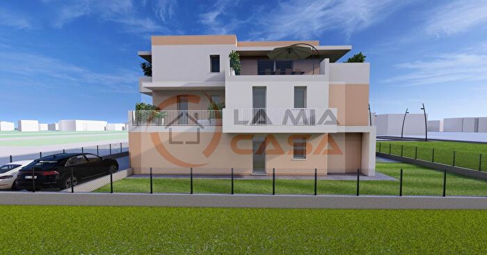 Case in Vendita e in Affitto - 3