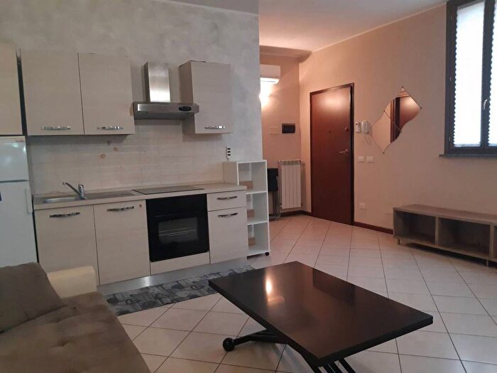 Appartamento monolocale in affitto in Via Giacomo Matteotti, Centro, Cornate dAdda