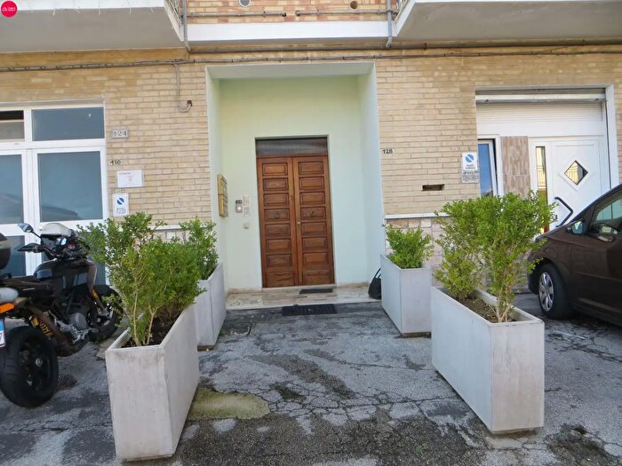 Appartamento con 5 locali in vendita in Via Purita', Monte San Giusto