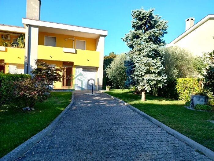 Appartamento quadrilocale in vendita in Giovanni da Verazzano, Jesolo