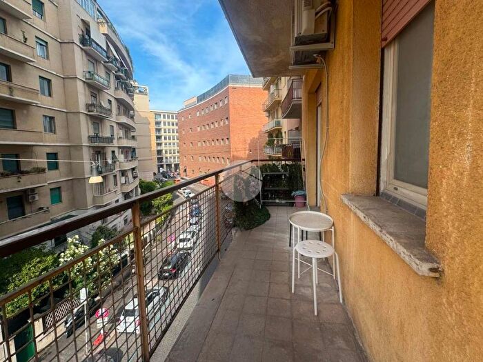 Appartamento monolocale in affitto in Via Giunio Bazzoni, Mazzini Delle Vittorie, Roma