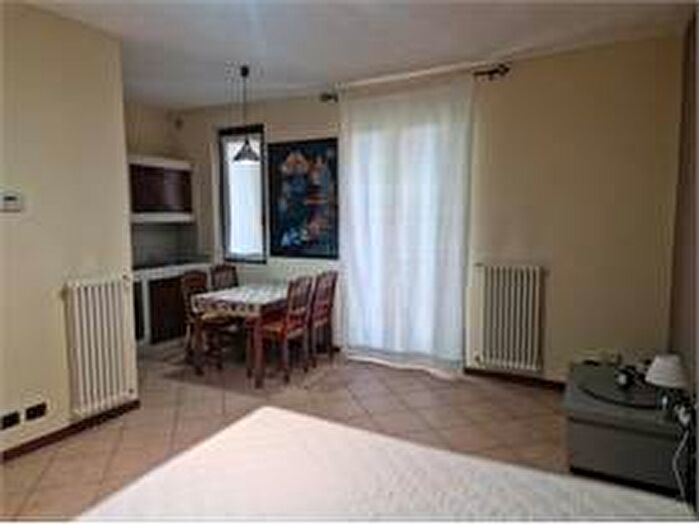 Appartamento monolocale in affitto in Via Oslavia, Camerlata Rebbio, Como