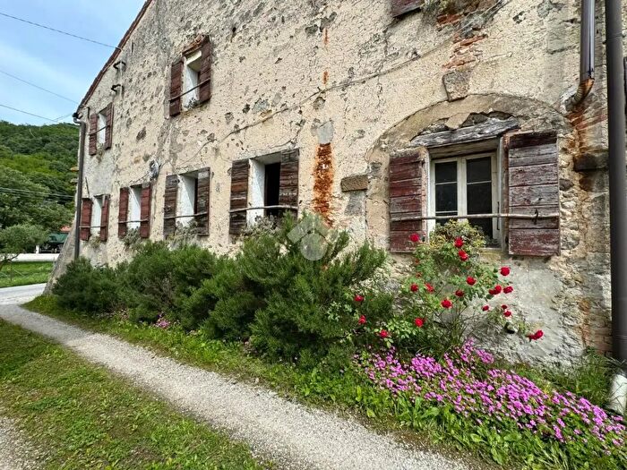 Casa quadrilocale in vendita in Via Scagliara, Montegrotto Terme