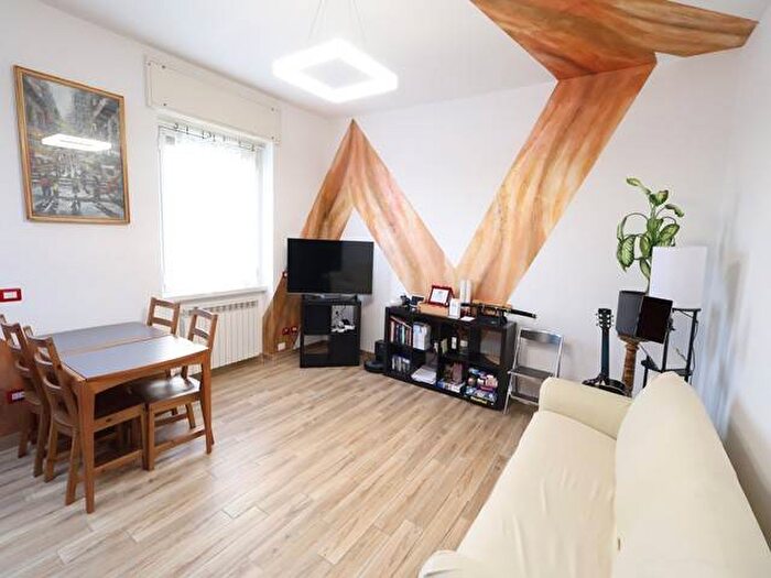 Appartamento bilocale in affitto in Viale Libertà, Monza