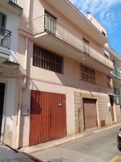 Casa quadrilocale in vendita in Via Gualtieri, Palo Del Colle