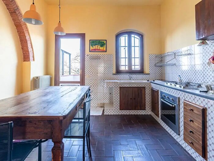 Appartamento trilocale in affitto in Vinci