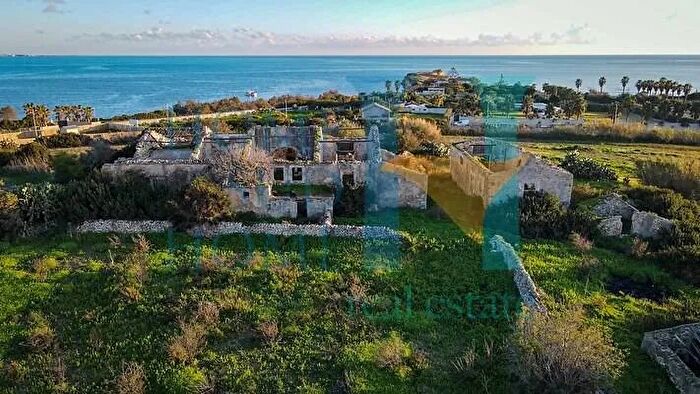 Casa in vendita in Ispica, Noto