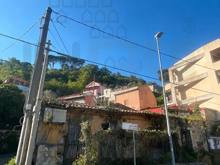 Casa bilocale in vendita in Via Comunale San Michele Reginella, Messina