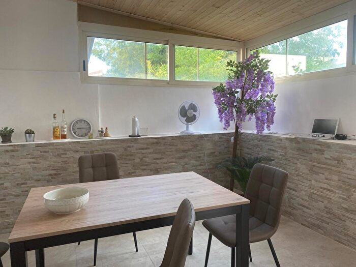 Casa con 6 locali in vendita in Viareggio