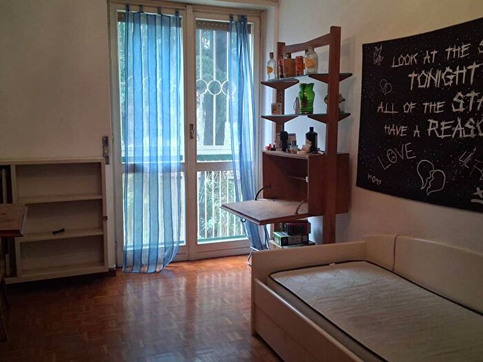 Appartamento trilocale in affitto in Via Padova, Crescenzago, Milano