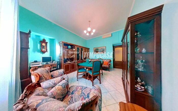 Appartamento trilocale in vendita in Via Michele Antonio Vibò, Torino