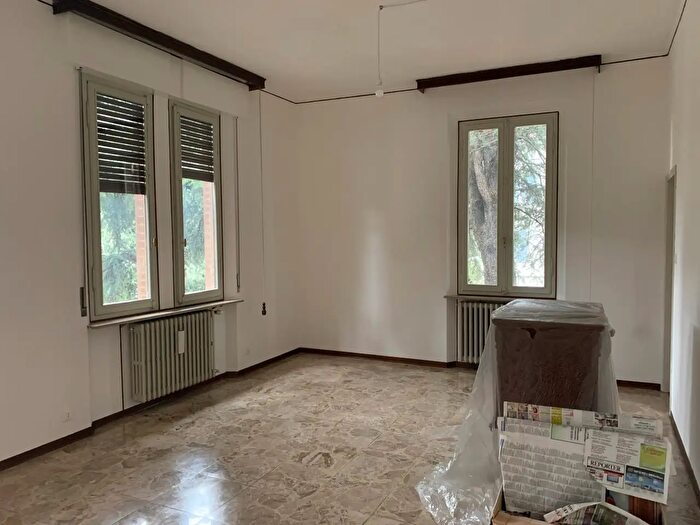 Appartamento con 6 locali in affitto in Reggio Emilia