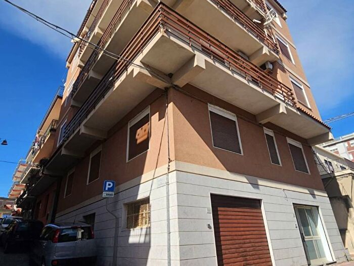 Appartamento con 5 locali in affitto in Via Roma, Furci Siculo