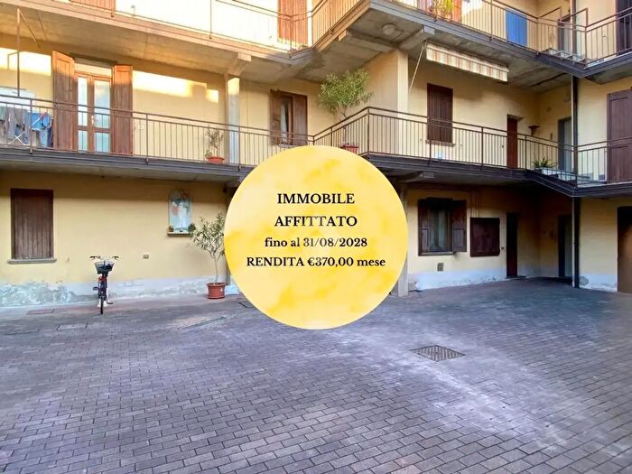 Appartamento bilocale in vendita in Via Giuseppe Zambelli, Vailate