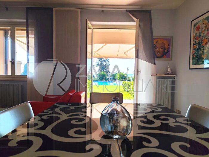 Appartamento trilocale in vendita in Via Gandhi, Moniga Del Garda