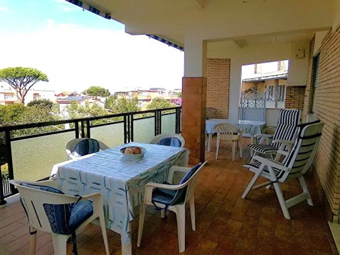 Appartamento quadrilocale in vendita in Viale Sereno, Anzio