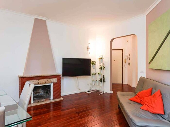 Appartamento bilocale in affitto in Via Archimede, Euclide, Roma