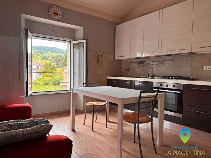 Appartamento trilocale in affitto in Via Madonna della Neve, Centro, Ponte dellOlio