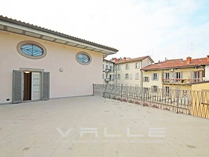 Appartamento trilocale in affitto in Via XX Settembre, Bergamo