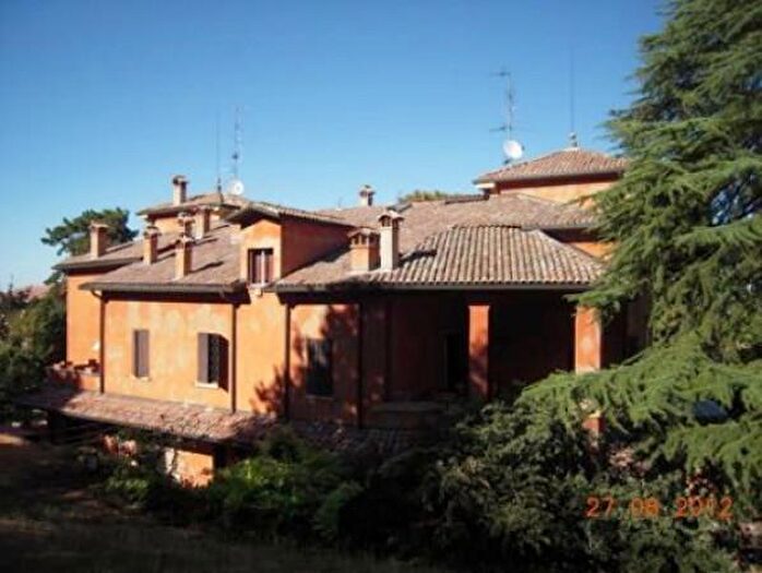 Casa con 6 locali in vendita in Piazza Martiri della Libertà c, Casalgrande