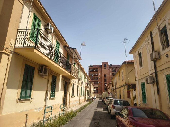 Appartamento trilocale in affitto in Via Domenico Vannello, Provinciale, Messina