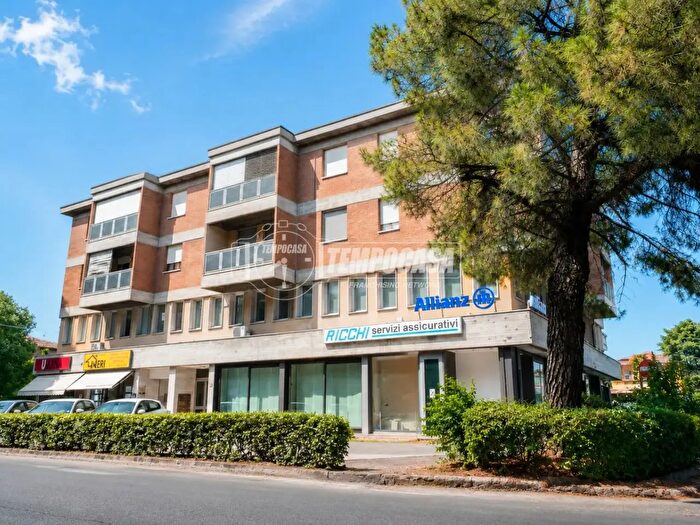 Appartamento con 5 locali in vendita in Via Giovan Battista Bellucci, Vignola