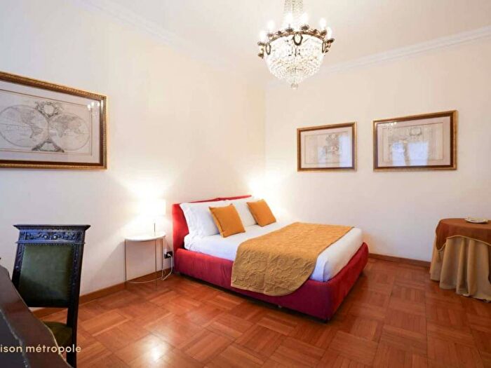 Appartamento quadrilocale in affitto in Galleria Unione, Duomo, Milano