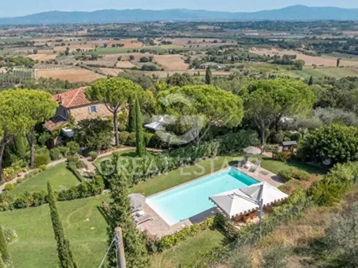 Casa con 6 locali in vendita in Via Fonte Becci, Lucignano