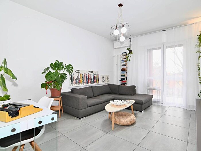 Appartamento trilocale in affitto in Via Baranzate, Novate Milanese