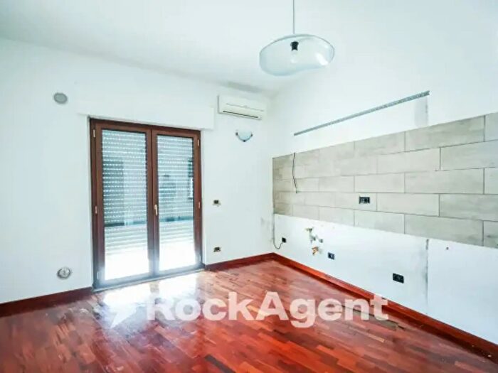 Appartamento quadrilocale in vendita in Via Ferdinando Galiani, Catanzaro