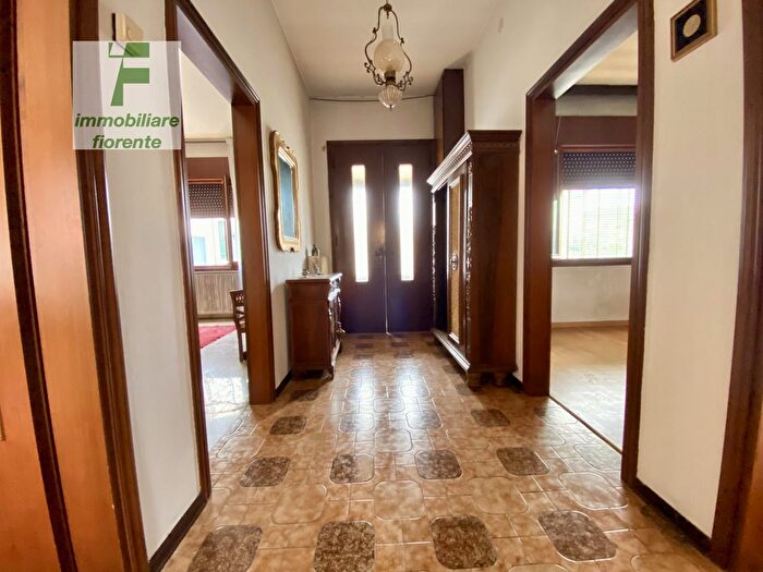 Casa con 5 locali in vendita in Via Monta, Padova