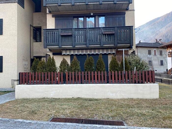 Appartamento bilocale in affitto in Dimaro, Dimaro Folgarida