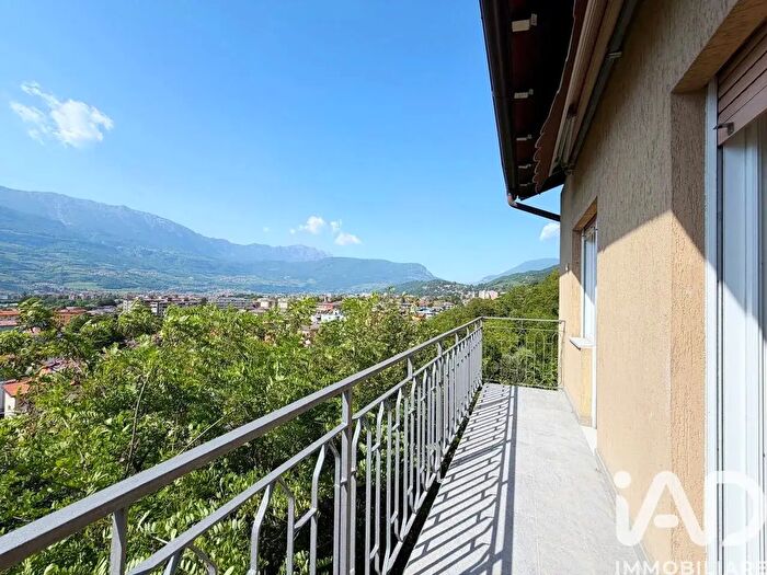Appartamento trilocale in vendita in Salita Grottole Seconde, Rovereto