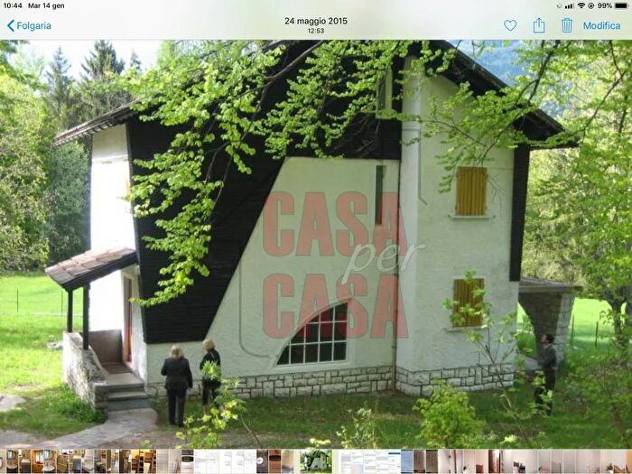 Casa con 6 locali in vendita in Folgaria