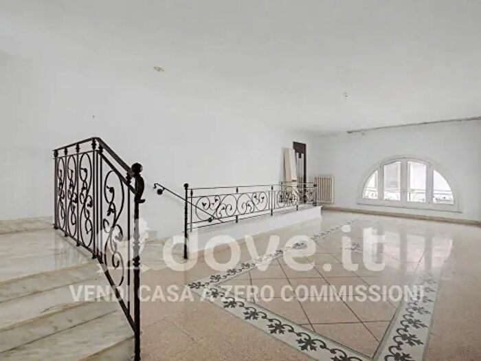 Appartamento quadrilocale in vendita in Via XXV Luglio, Novoli