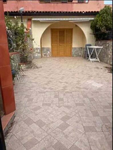 Casa quadrilocale in vendita in Via Valeriano De Bonis, Scalea