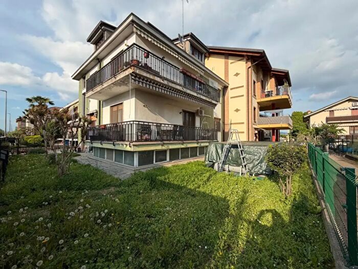 Appartamento trilocale in vendita in Via XX Settembre, Beinasco