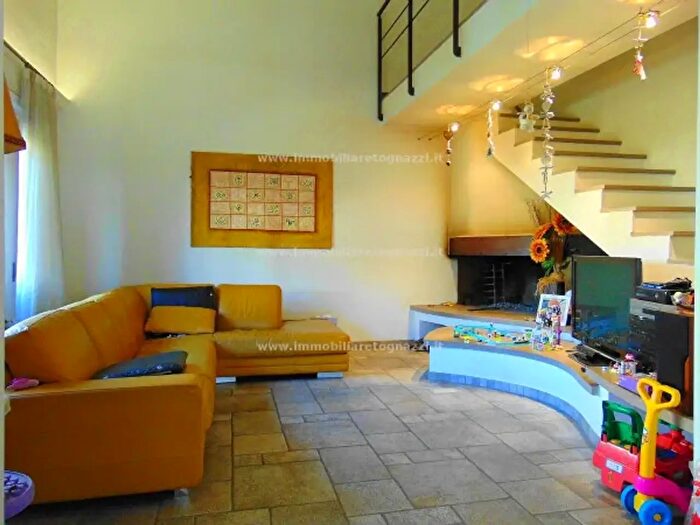 Casa con 6 locali in vendita in Zona Vicinanze Centro, Certaldo