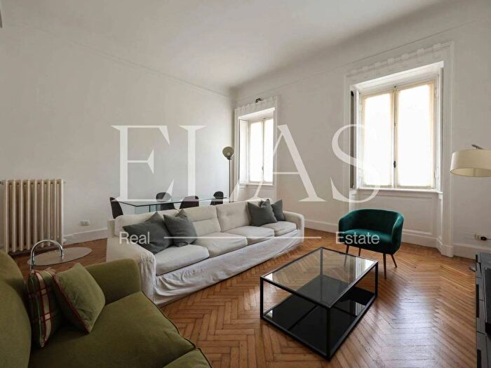 Appartamento trilocale in affitto in Via Pace, Guastalla, Milano