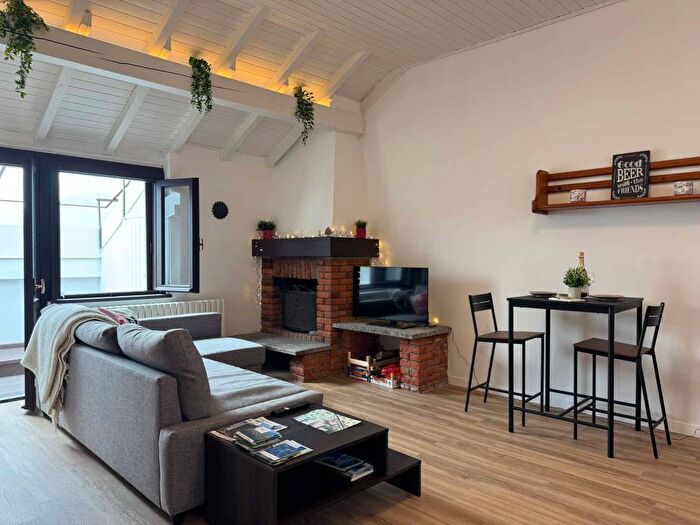 Appartamento trilocale in affitto in Via Villaggio Giardino, Centro, Bellano