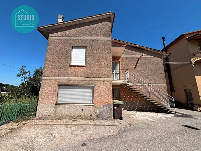 Casa trilocale in vendita in Vocabolo Cerro Alto, Marsciano